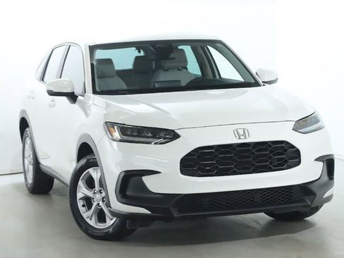 Used 2023 Honda HR-V LX image 1