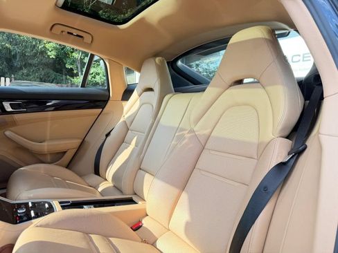 Used 2018 Porsche Panamera 4 AWD/4WD image 17