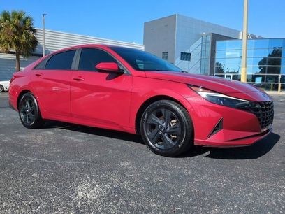 Used 2023 Hyundai Elantra SEL w/ Cargo Package