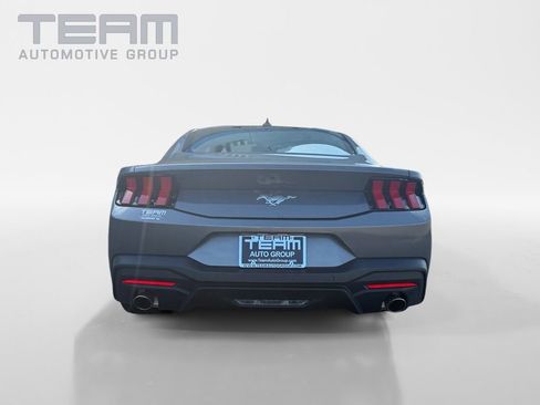 Used 2025 Ford Mustang Coupe RWD image 6