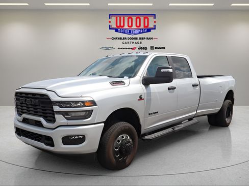 New 2026 RAM 3500 Big Horn AWD/4WD image 7