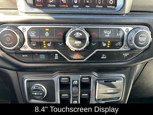 Used 2023 Jeep Wrangler Unlimited w/ Sun & Screen Package AWD/4WD image 36