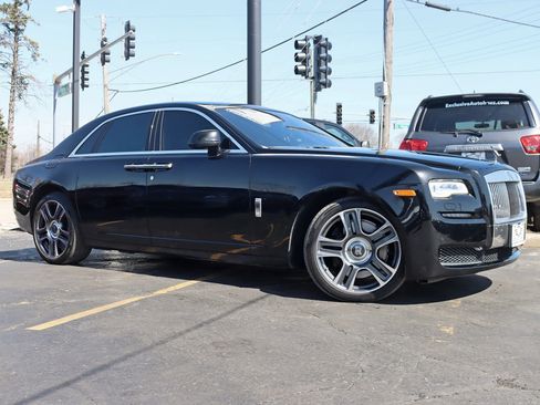 Used 2015 Rolls-Royce Ghost RWD image 2