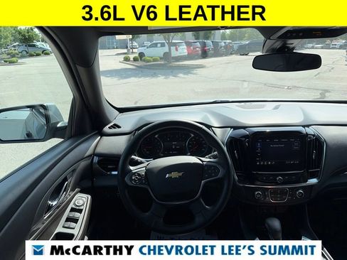 Used 2023 Chevrolet Traverse LT FWD image 41
