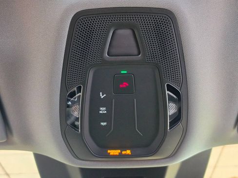 Used 2025 Audi Q6 e-tron Premium w/ Convenience Package AWD/4WD image 39
