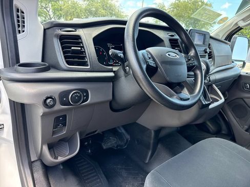 Used 2025 Ford Transit 250 Low Roof w/ Exterior Upgrade Package RWD image 6
