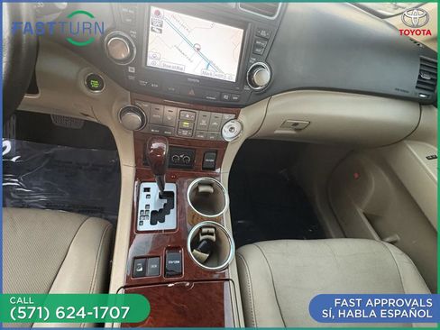 Used 2012 Toyota Highlander Limited image 26