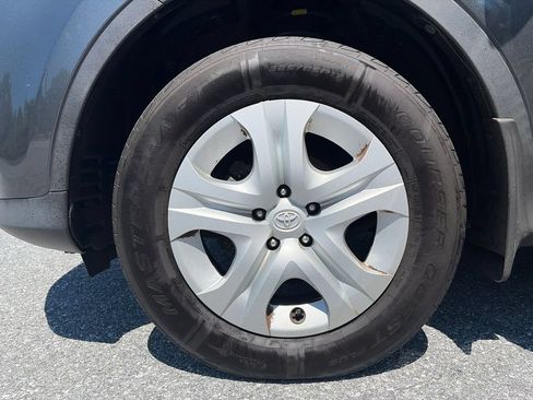 Used 2015 Toyota RAV4 LE AWD/4WD image 28