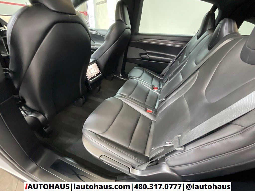 Used 2023 Tesla Model X AWD/4WD image 17