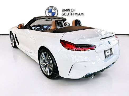 New 2026 BMW Z4 sDrive30i w/ Convenience Package image 4