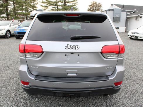 Used 2017 Jeep Grand Cherokee Laredo w/ Quick Order Package 23E image 8