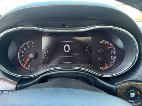Used 2015 Jeep Grand Cherokee Limited AWD/4WD image 17