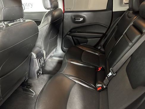 Used 2019 Jeep Compass Altitude image 19
