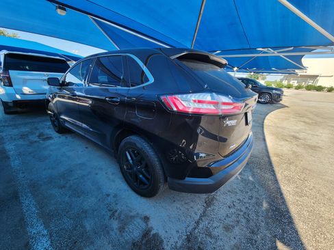 Used 2021 Ford Edge SEL AWD/4WD image 3
