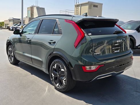 Used 2023 Kia Niro Wind w/ Wind Preserve Package FWD image 5