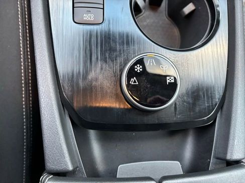 Used 2021 Nissan Rogue SV image 18