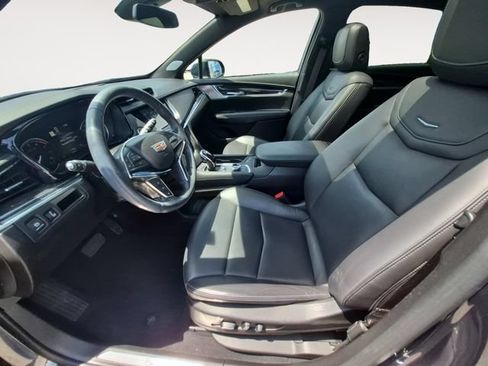 Used 2023 Cadillac XT5 Premium Luxury FWD image 9