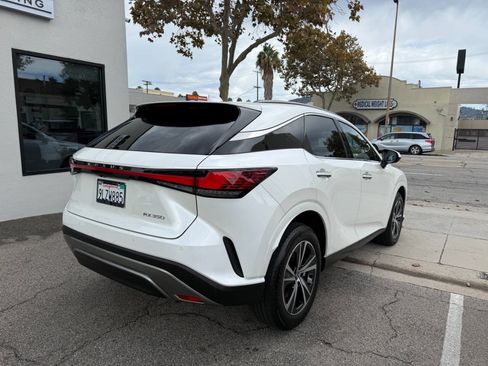 Used 2024 Lexus RX 350 Premium w/ Cold Area Package FWD image 10
