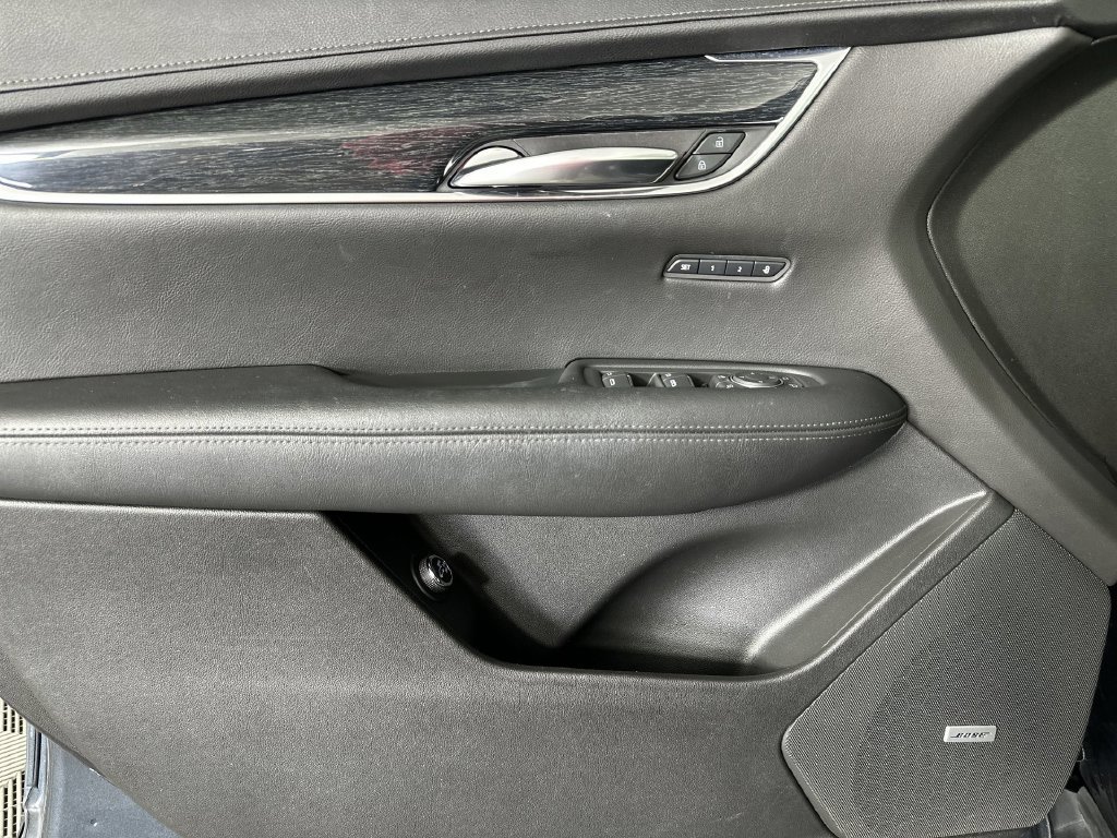 Used 2020 Cadillac XT5 Premium Luxury FWD image 26