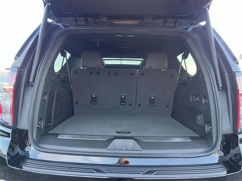 Certified 2024 Chevrolet Suburban Premier w/ Premium Package image 7