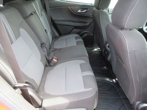 Used 2023 Chevrolet Blazer LT w/ Convenience Package FWD image 17