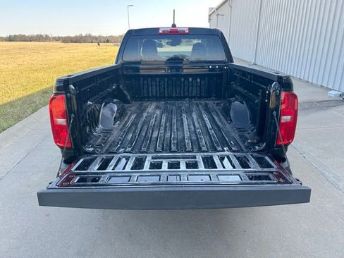 Used 2021 Chevrolet Colorado LT w/ Fleet Safety Package RWD image 20
