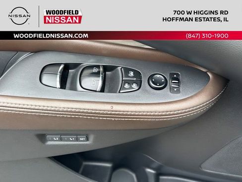 Used 2016 Nissan Murano Platinum w/ Platinum Technology Package image 23