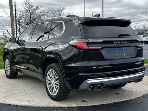 Used 2025 GMC Acadia Denali w/ LPO, Floor Liner Package image 5