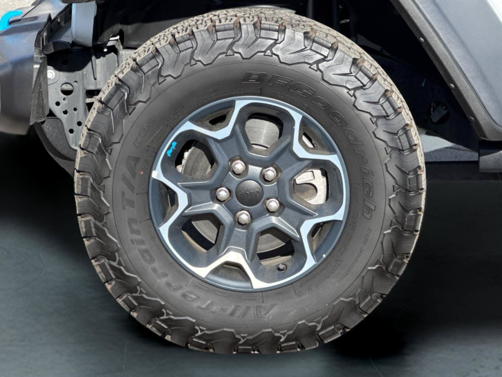 New 2023 Jeep Wrangler Unlimited Rubicon 4xe w/ Cold Weather Group AWD/4WD image 26
