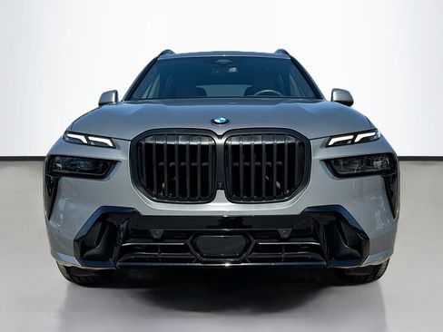 Used 2023 BMW X7 xDrive40i w/ Executive Package image 8