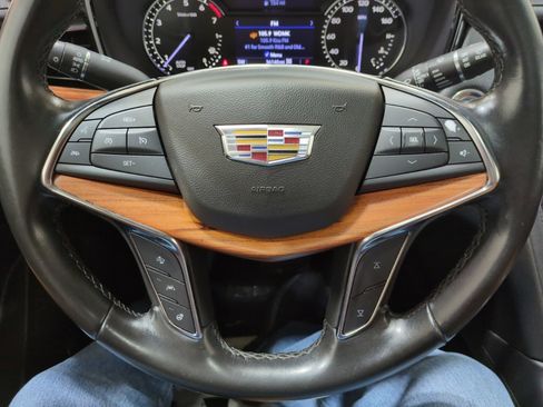Used 2020 Cadillac XT5 Premium Luxury w/ LPO, Floor Liner Package AWD/4WD image 21