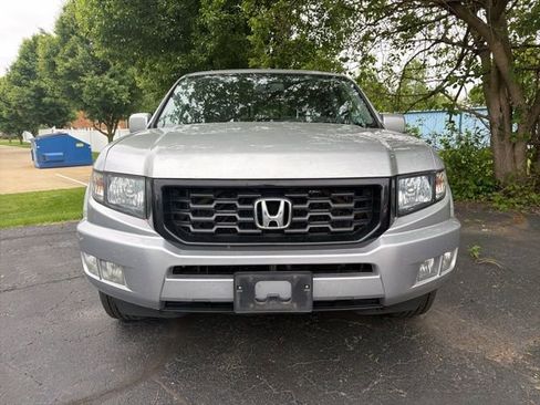 Used 2014 Honda Ridgeline SE image 2