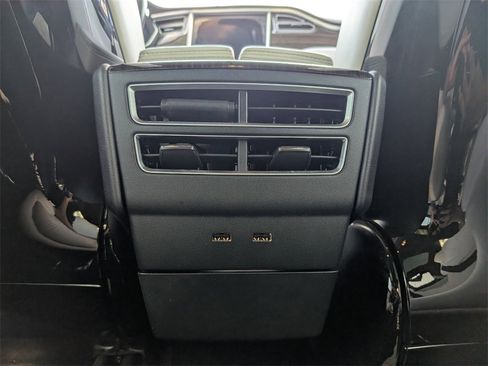 Used 2016 Tesla Model X Performance image 25