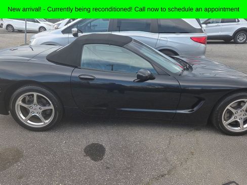 Used 2001 Chevrolet Corvette Convertible w/ Preferred Equipment Group2 image 3