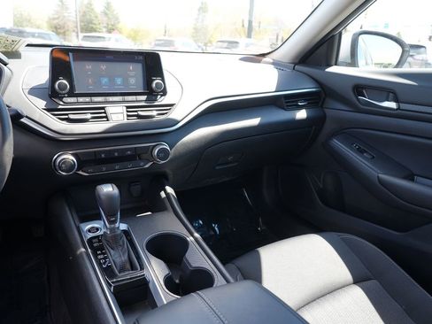 Used 2021 Nissan Altima 2.5 S FWD image 21