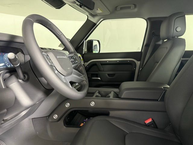 New 2026 Land Rover Defender 130 X-Dynamic SE AWD/4WD image 37