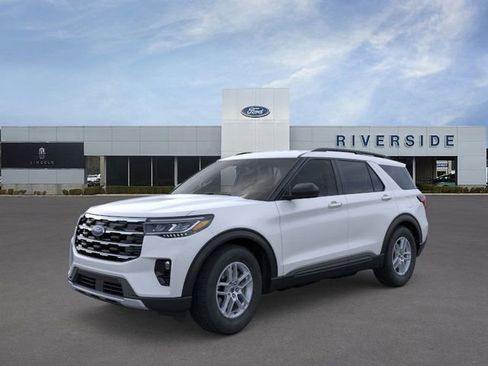 New 2026 Ford Explorer Active w/ Active Comfort Package image 1