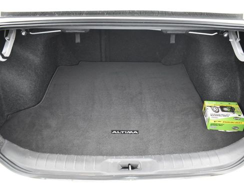 Used 2019 Nissan Altima 2.5 SR image 11