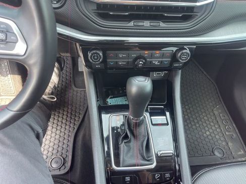 Used 2022 Jeep Compass Trailhawk w/ Trailhawk Elite Group image 19