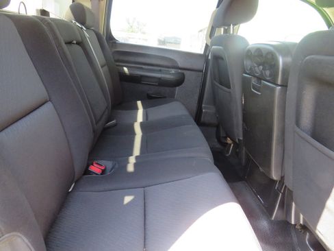Used 2013 Chevrolet Silverado 3500 LT image 24