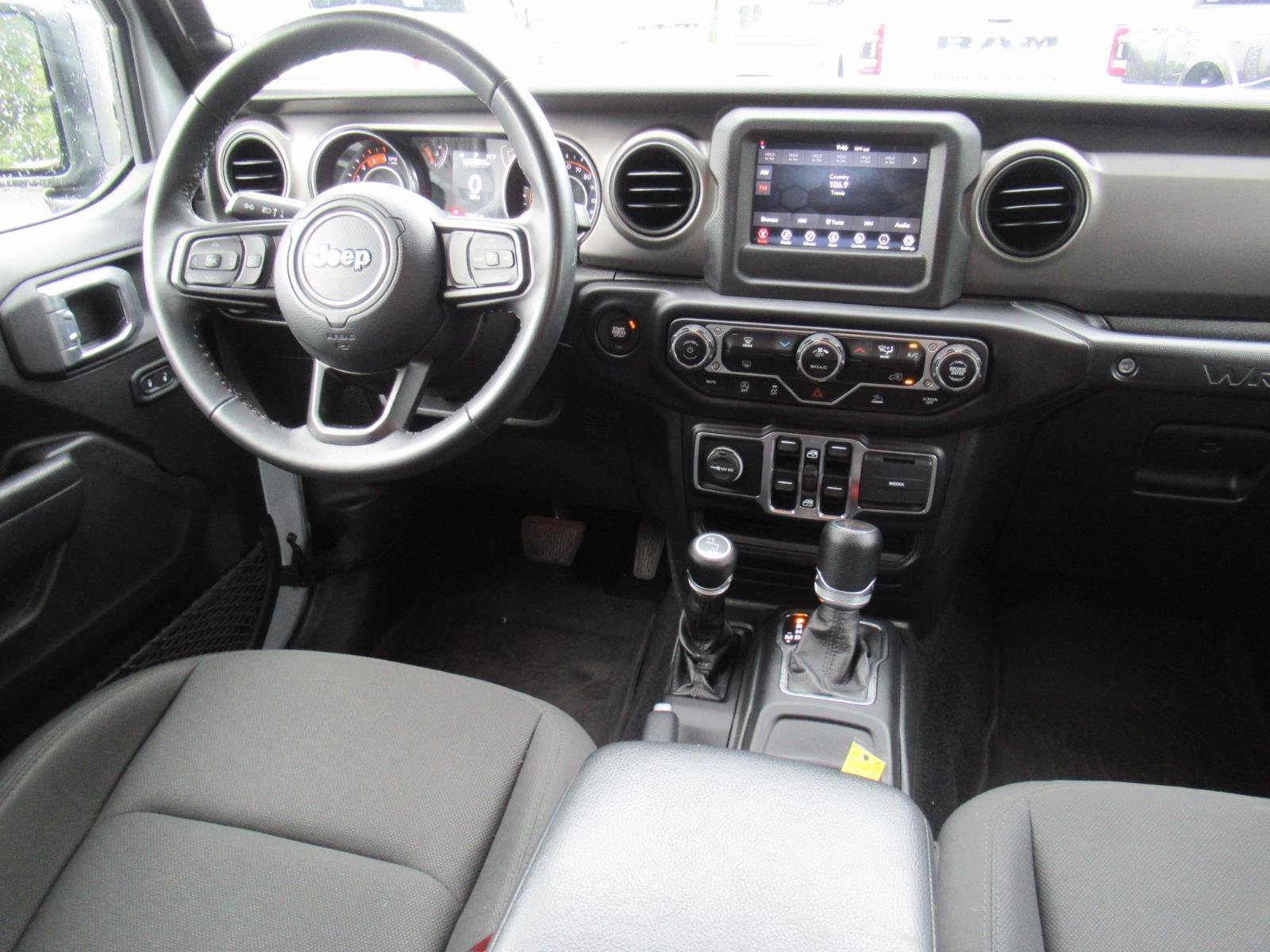 Used 2022 Jeep Wrangler Unlimited Sport AWD/4WD image 13