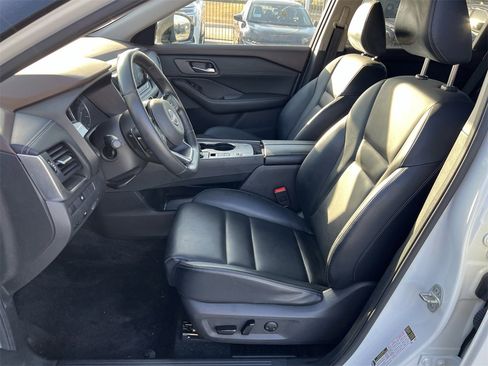 Certified 2023 Nissan Rogue SV w/ SV Premium Package image 10