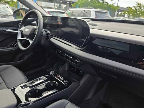 Certified 2025 Audi Q6 e-tron Premium Plus AWD/4WD image 12