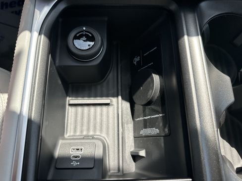 New 2027 Ford Expedition Max Platinum AWD/4WD image 16