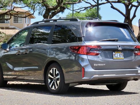 Used 2026 Honda Odyssey EX-L image 7