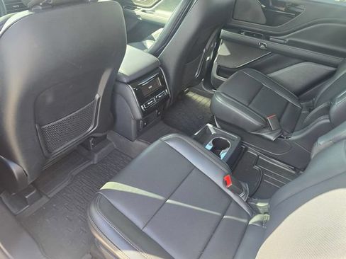 Used 2025 Lincoln Aviator 2WD image 13