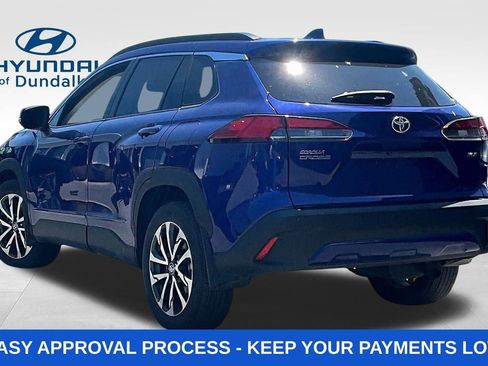 Used 2022 Toyota Corolla Cross XLE w/ Convenience Package FWD image 5