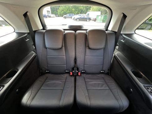 Used 2025 Mercedes-Benz GLS 450 4MATIC image 24