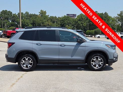 Used 2023 Honda Passport TrailSport image 6