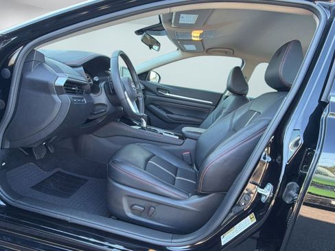 Used 2023 Nissan Altima 2.5 SR FWD image 5